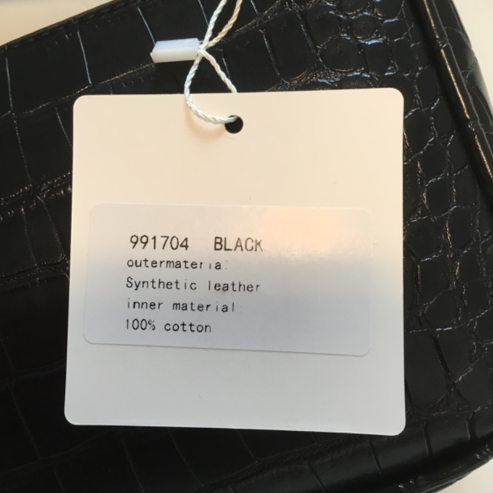 Amelie Galanti  Black Synthetic Leather Purse NWT - Picture 4 of 4